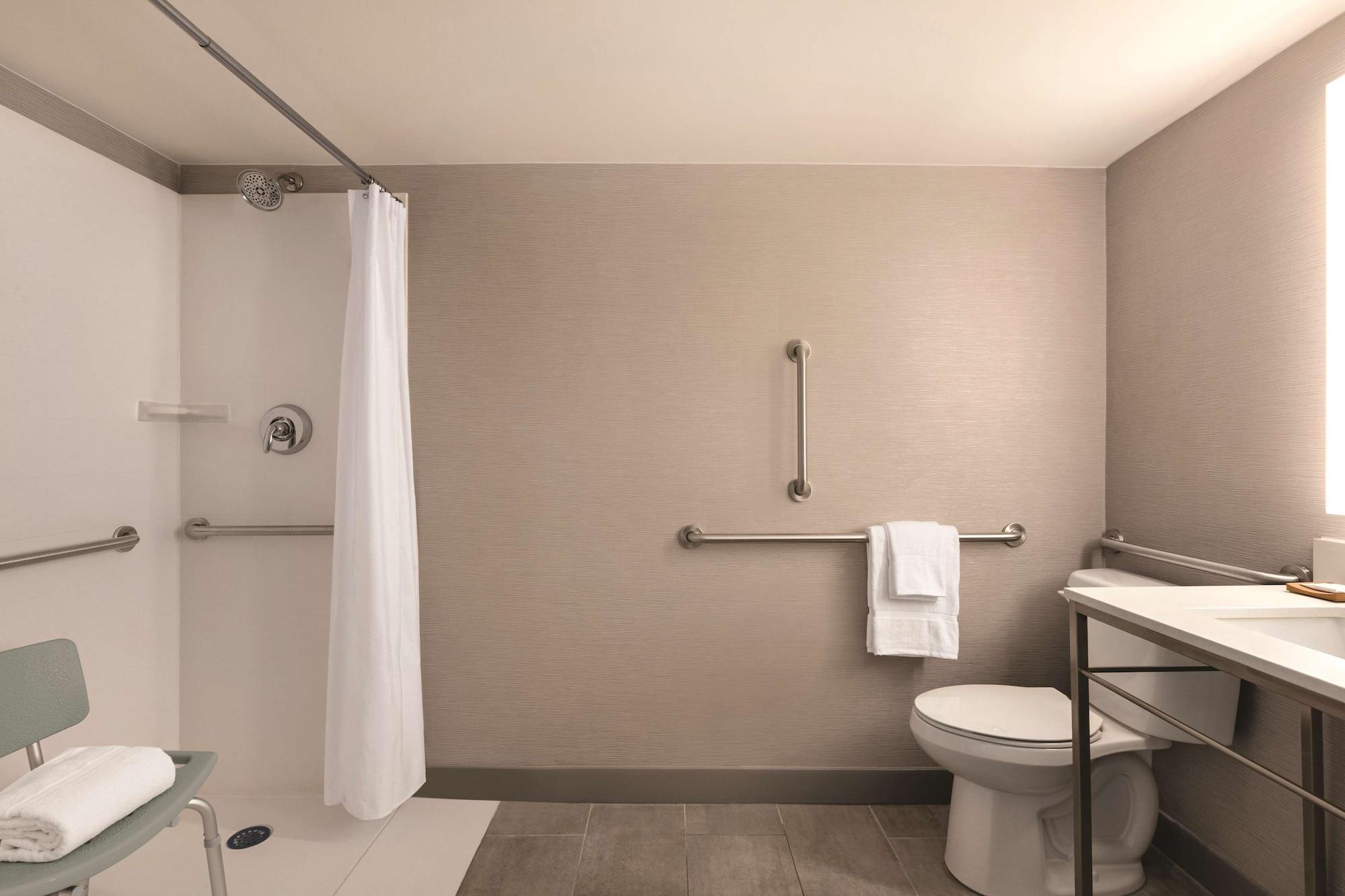 Holiday Inn Philadelphia Arpt-Stadium Area By Ihg Bagian luar foto