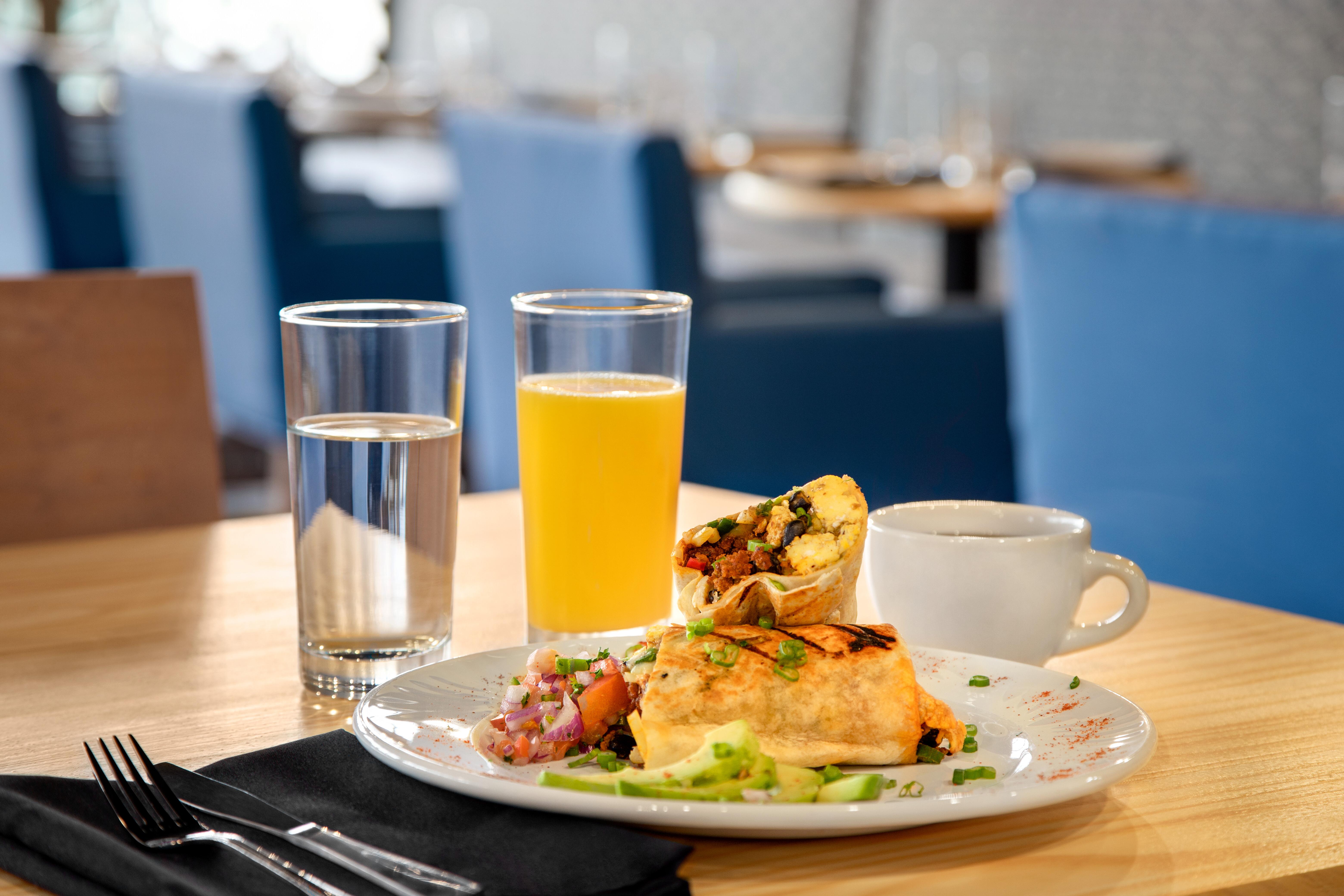 Holiday Inn Philadelphia Arpt-Stadium Area By Ihg Bagian luar foto