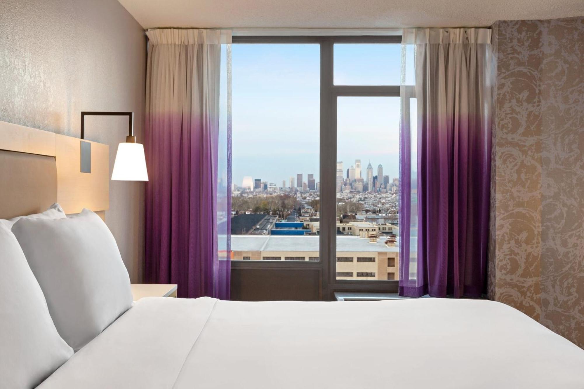 Holiday Inn Philadelphia Arpt-Stadium Area By Ihg Bagian luar foto